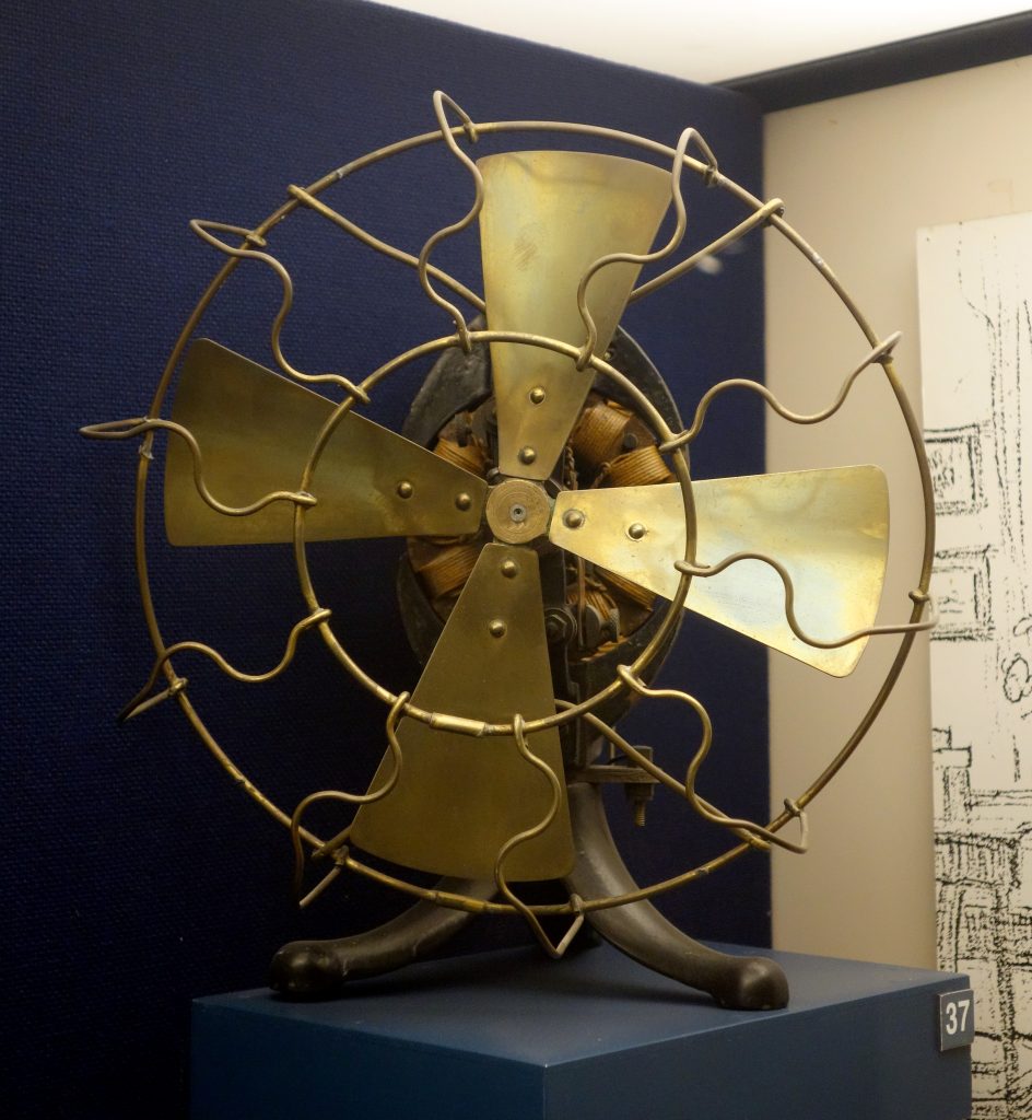 Electric fan usage tips